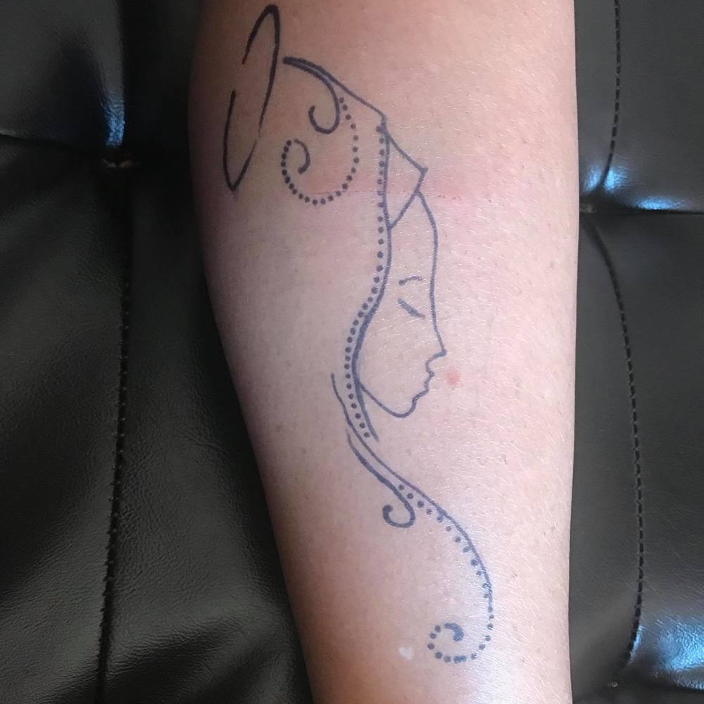 Meet your Posher, Adriana